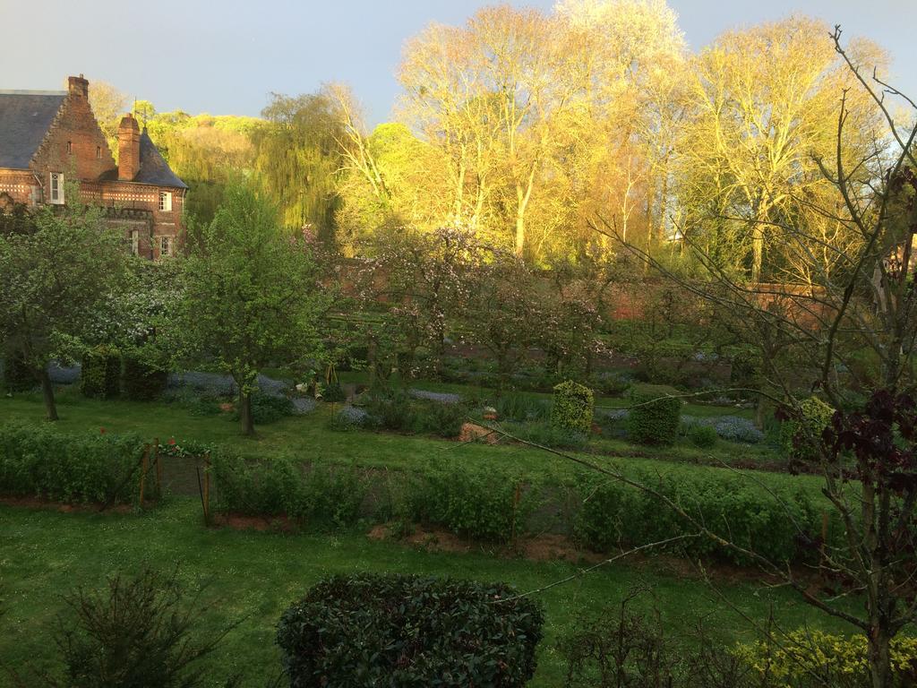 Auberge Du Manoir D'Archelles Arques-la-Bataille Exteriör bild